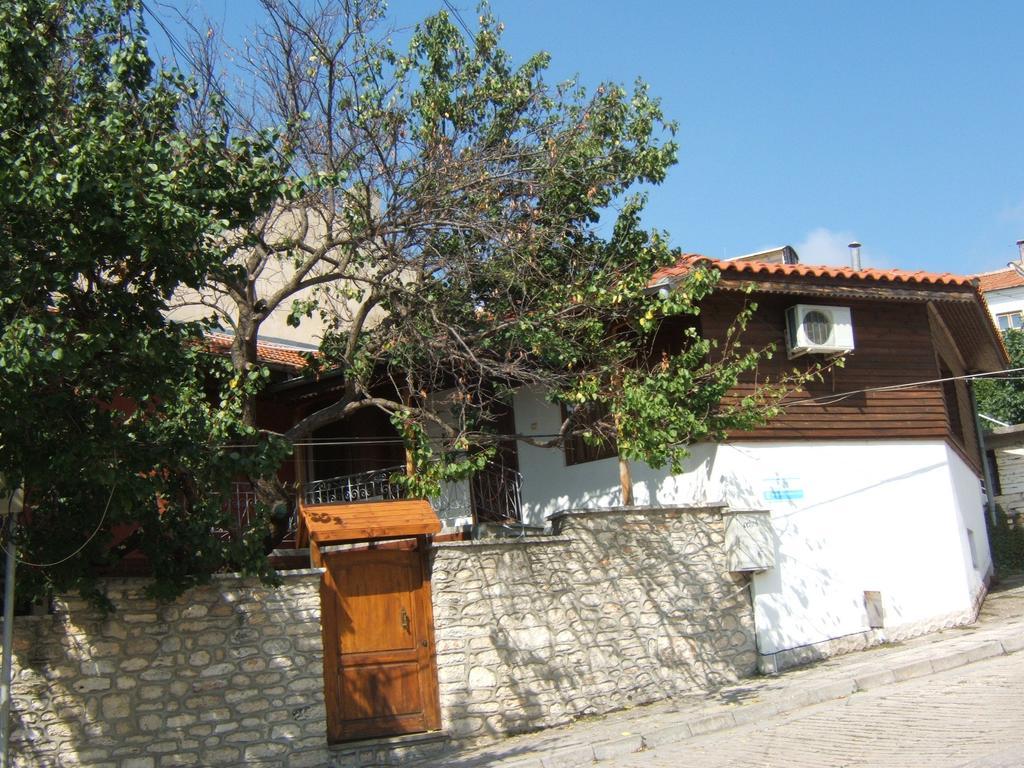 בלצ'יק Regina'S Guesthouse מראה חיצוני תמונה