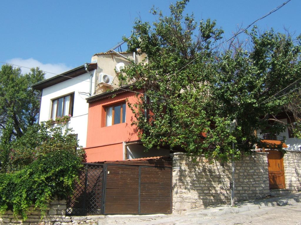 בלצ'יק Regina'S Guesthouse מראה חיצוני תמונה