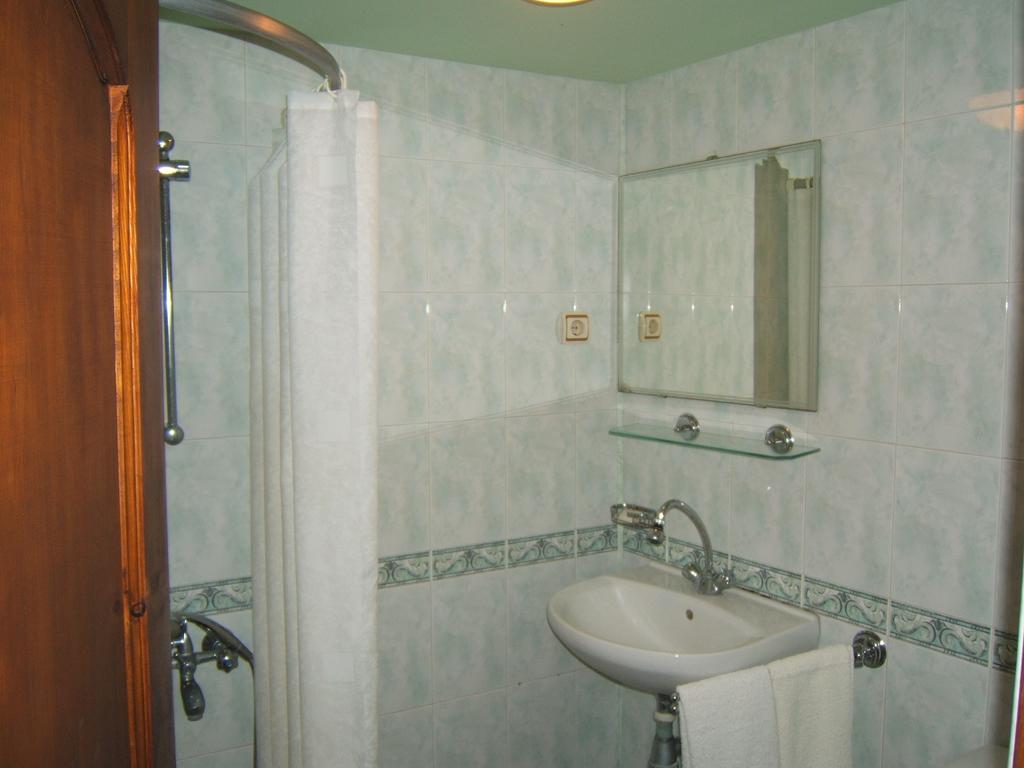 בלצ'יק Regina'S Guesthouse חדר תמונה
